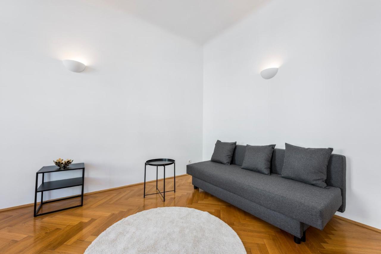 Apartament A&s Center *